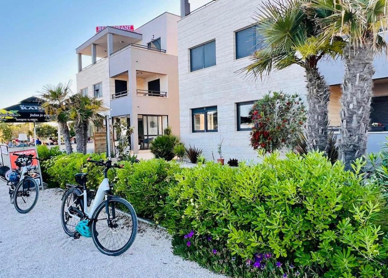 Apartments The Beach Resort Vir Eksteriør billede