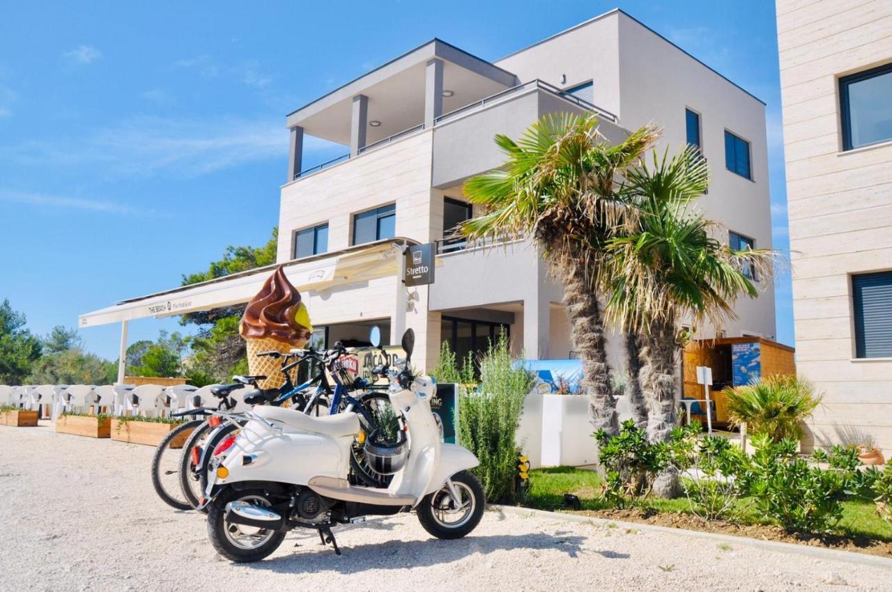 Apartments The Beach Resort Vir Eksteriør billede
